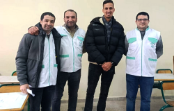 الحسيمة.. البطل سفيان البقالي يدعم حملة طبية بجماعة بني بوشيبت