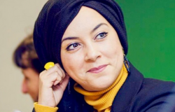 الخبيرة السياسية المغربية-البلجيكية فاطمة زيبوح تتوج "رائدة السنة لبروكسيل"
