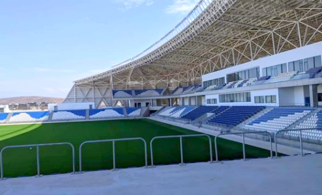 الكاف يعتمد ملعب الحسيمة لاستضافة مباريات دوري أبطال إفريقيا وكأس الكونفدرالية