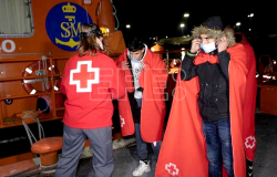 اسبانيا.. انقاذ 16 مهاجرا سريا ينحدون من الحسيمة وبني بوعياش