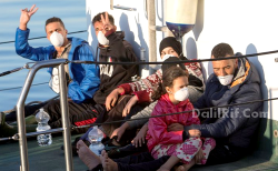 عائلة تهاجر من الريف الى اسبانيا في قوارب الموت (صورة)