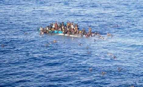 مصرع مهاجرين اثر انقلاب قارب للهجرة السرية بسواحل الحسيمة