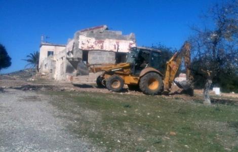 "ذاكرة الريف" تستنكر تخريب بناية مقر قيادة مولاي موحند بأجدير