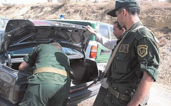 جزائري يهرب الحشيش من الحسيمة يسقط في قبضة الأمن