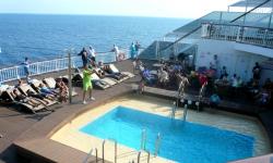 مليلية تعتزم فتح خط بحري سياحي مع سبتة عبر الحسيمة