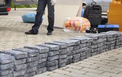 حجز 100 كلغ من الكوكايين بإسبانيا وإعتقال 6 اشخاص بينهم مغربيين (فيديو)