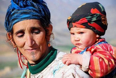 المرأة الأمازيغية والظلم المزدوج