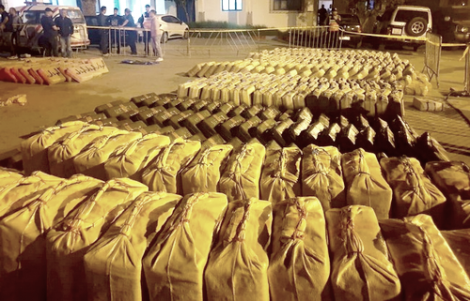 طنجة.. إجهاض عملية كبرى لتهريب المخدرات وحجز 31 طن من الحشيش