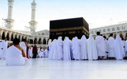 وفاة مئات الحجاج في مكة بسبب الحر الشديد