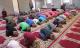 فيديو لإمام يلقن أطفالا هولنديين تعاليم الصلاة في مسجد يثير جدلا واسعا