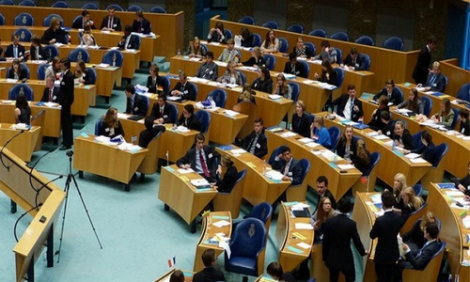 البرلمان الهولندي يناقش امكانية تسليم أول حراكي يتم اعتقاله في هولندا