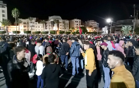 احتفالات تعم مختلف مناطق اقليم الحسيمة بعد تأهل المنتخب المغربي