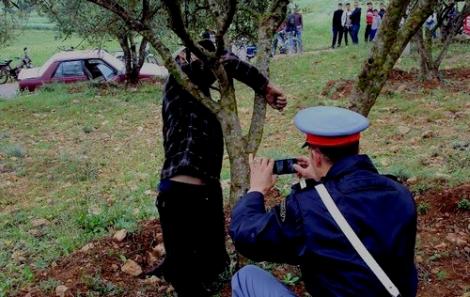 أب لاربعة ابناء يضع حدا لحياته شنقا نواحي اقليم الحسيمة