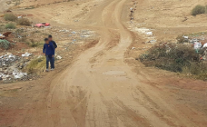 ساكنة حي تشتكي العزلة والتهميش بجماعة بني بوعياش (صور)