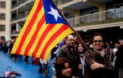 نشطاء الحركة الأمازيغية صوتوا لصالح استقلال كتالونيا
