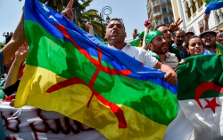 المغرب يدعم علنا استقلال القبائل ويثير حفيظة الجزائر