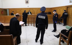 تسبب له في عجز تجاوز 20 يوميا.. السجن لمتهم بتعنيف والده بالحسيمة