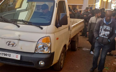 الحسيمة.. السلطات تتدخل لتحرير محيط سوق ميرادور من الفراشة