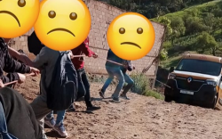 الحسيمة.. تعثر اصلاح طريق يزيد من معاناة مواطنيين نواحي بني بوفراح