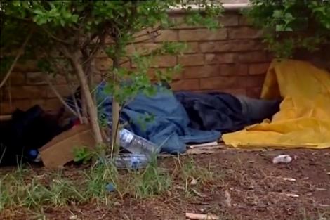 الحسيمة.. معاناة المشردين تزداد خلال فصل الشتاء (فيديو)