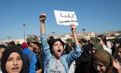 نشطاء الحراك بالحسيمة يوسعون رقعة الاحتجاج في اتجاه الناظور