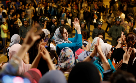 تظاهرة نسائية بالحسيمة للتنديد بإعتقال نشطاء الحراك