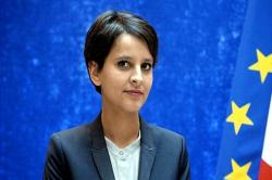 نجاة بلقاسم تحافظ على منصبها كوزيرة في الحكومة الفرنسية الجديدة