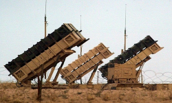 صحيفة اسبانية : الجيش المغربي يخطط لإنشاء قاعدة للدفاع الجوي قرب الحسيمة