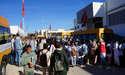 الحسيمة.. مشكل النقل المدرسي يُخرج التلاميذ للاحتجاج بتماسينت (فيديو)