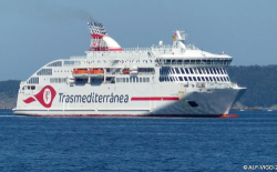 بواخر شركة " Trasmediterránea" تستأنف نشاطها بين مينائي الناظور والميريا