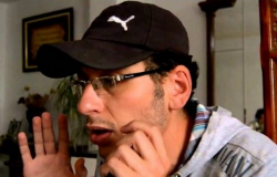 امن الحسيمة يستدعي الناشط الحراكي ربيع الابلق