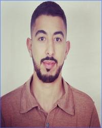 تملق لتتسلق !
