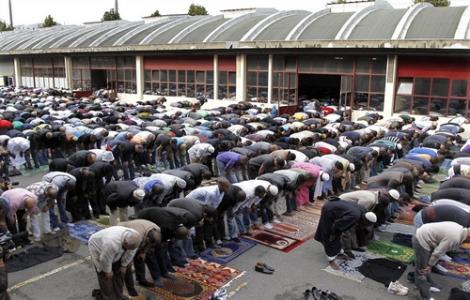 هيئة إسلامية تُشهر "الفيتو" ضد إشراف المغرب على الشأن الديني بكتالونيا
