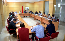 ضعف خدمات شركة جمع النفايات يهيمن على نقاش دورة مجموعة الجماعات "نكور-غيس"