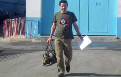 الناشط شاكر اليحياوي يغادر سجن الحسيمة بعد ثلاثة اشهر من الاعتقال