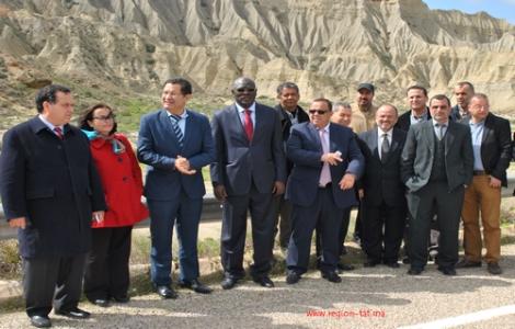 صورة لاعضاء من نادي اجمل خلجان العالم التقطت بالدريوش