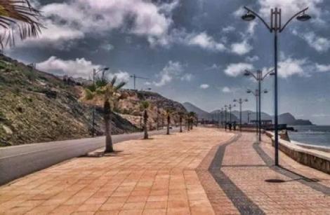 عين "البركة" بكورنيش صباديا تثير ريبة المواطنين بشأن السلامة الصحية لمياهها