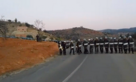 لجنة الحراك بتماسينت تنزل إلى الشارع من جديد والأمن يتدخل لوقف المسيرة