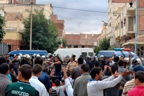 ساكنة ترجيست تلوح بالعودة للإحتجاج لتماطل السلطات في تنفيذ وعودها