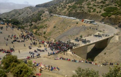 القوات العمومية تمنع ساكنة تلارواق من الزحف نحو الحسيمة